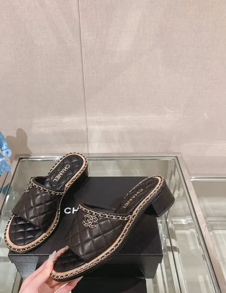 hype Chanel Slippers