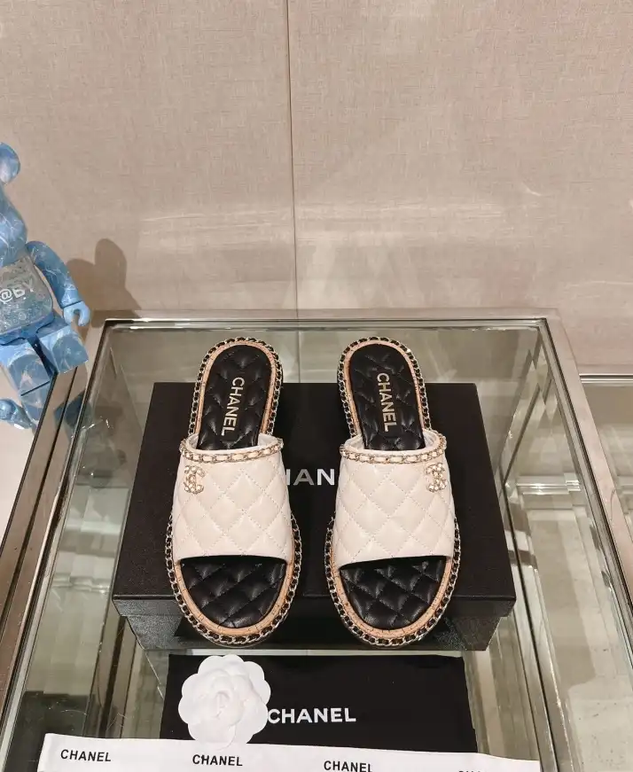 hype Chanel Slippers