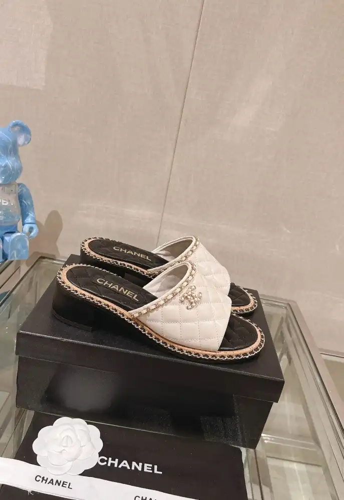 hype Chanel Slippers