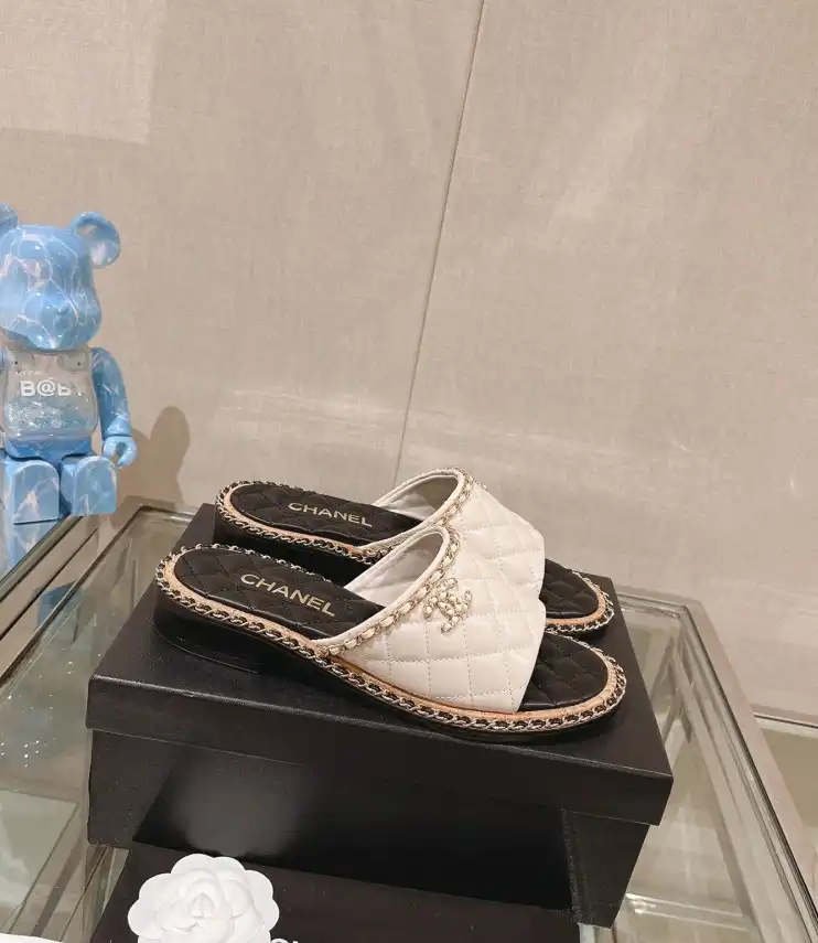 hype Chanel Slippers