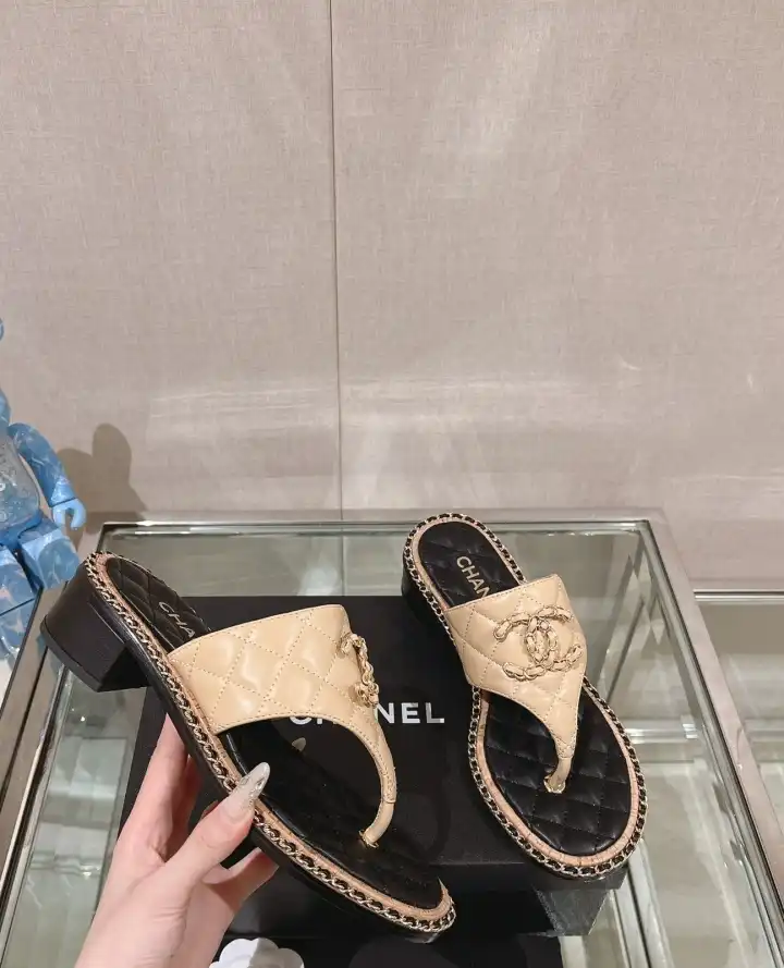 hype Chanel Slippers