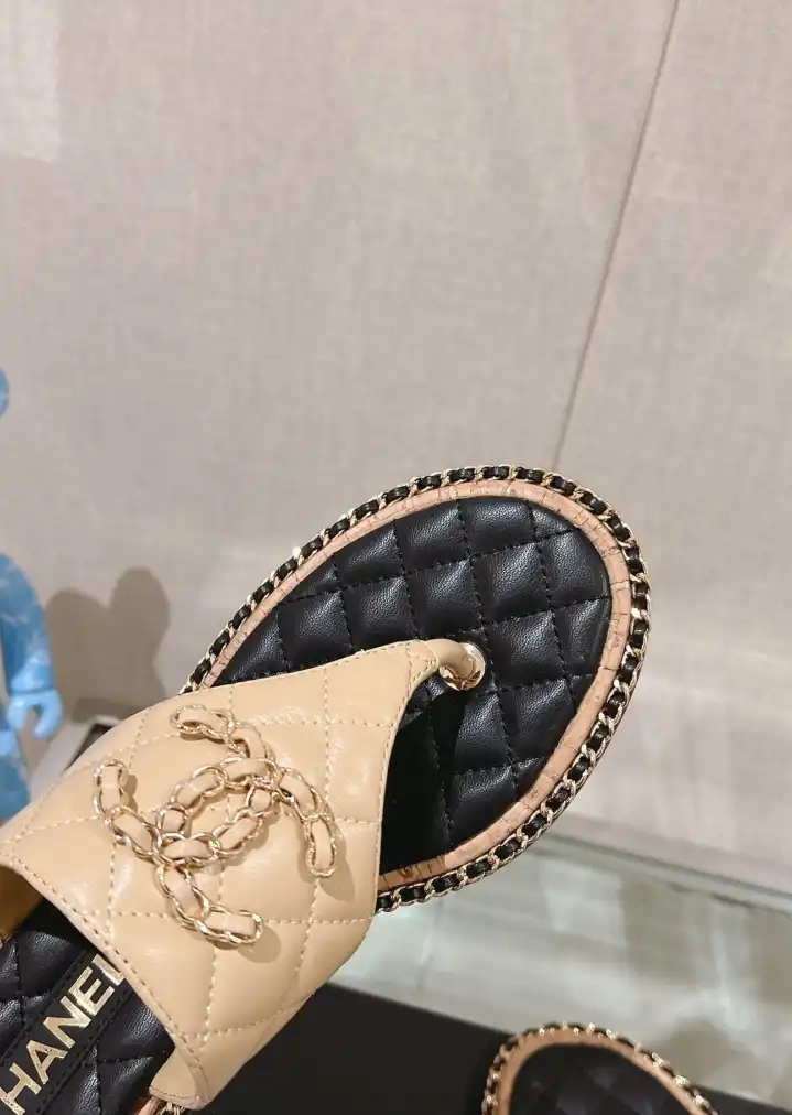 hype Chanel Slippers