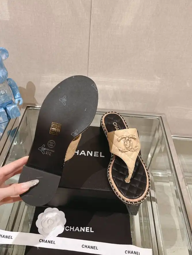 hype Chanel Slippers