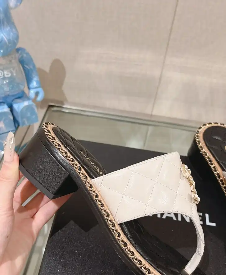 hype Chanel Slippers