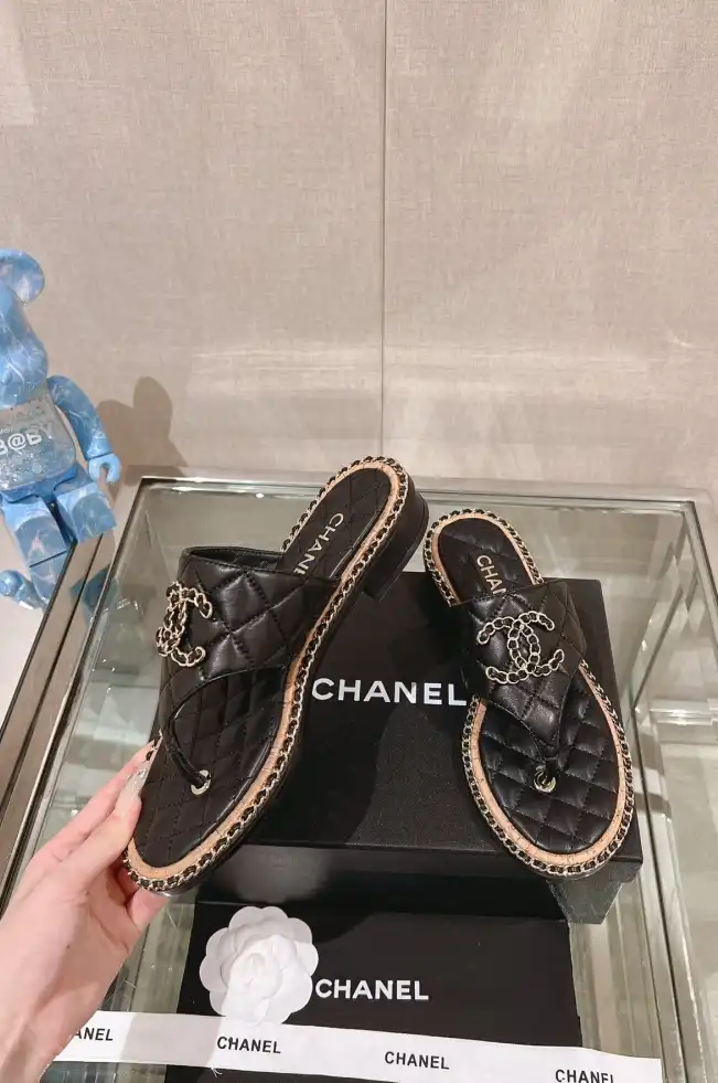 hype Chanel Slippers