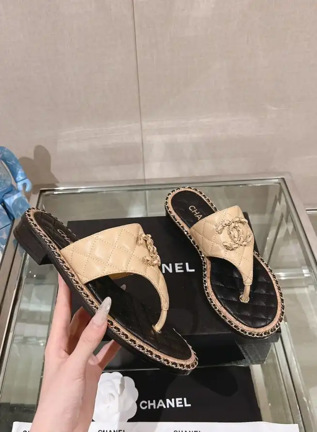 hype Chanel Slippers