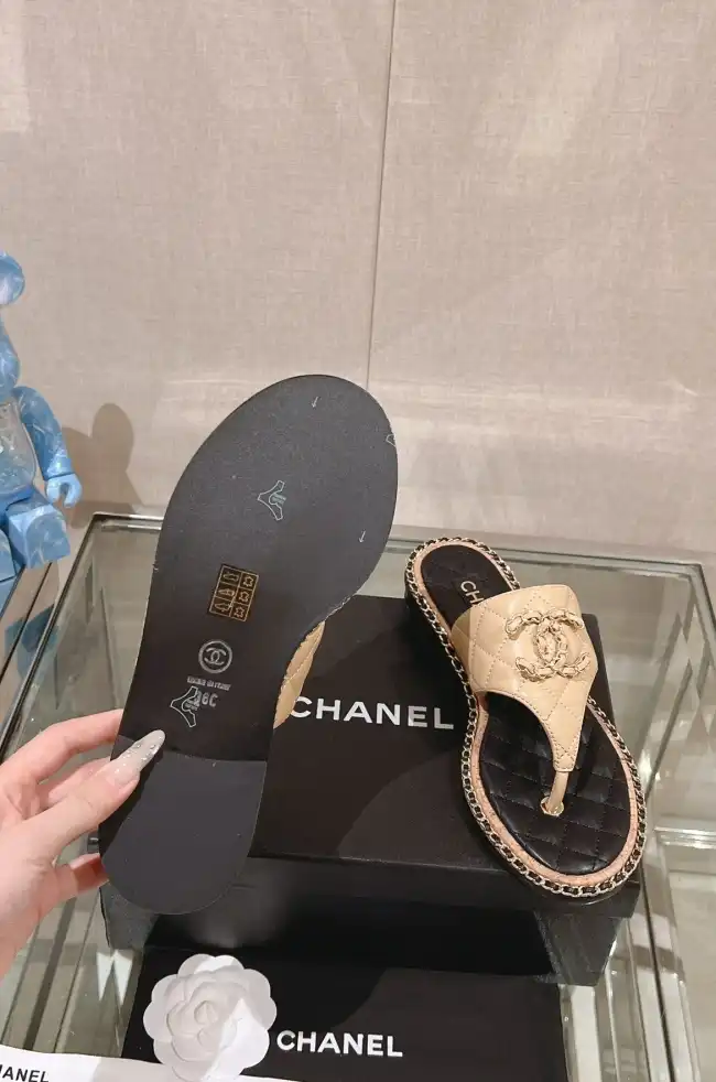 hype Chanel Slippers