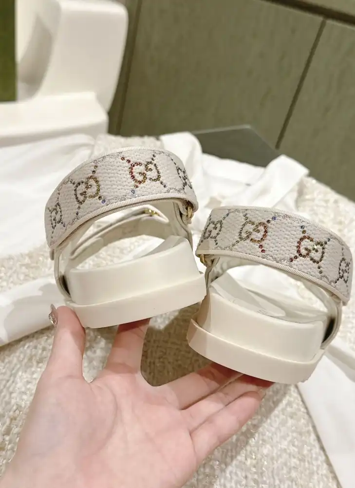 hype Gucci Sandals