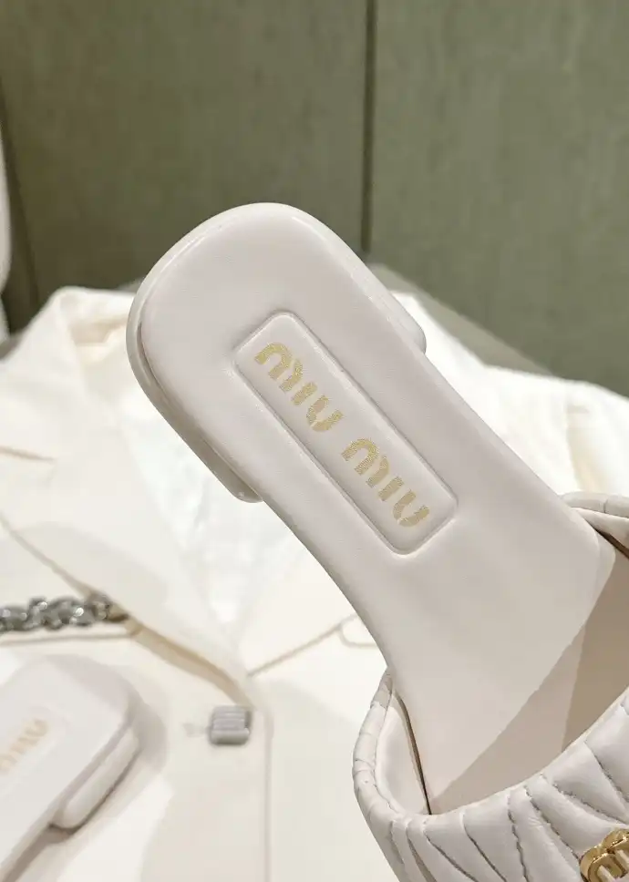 hype Miu Miu Slippers