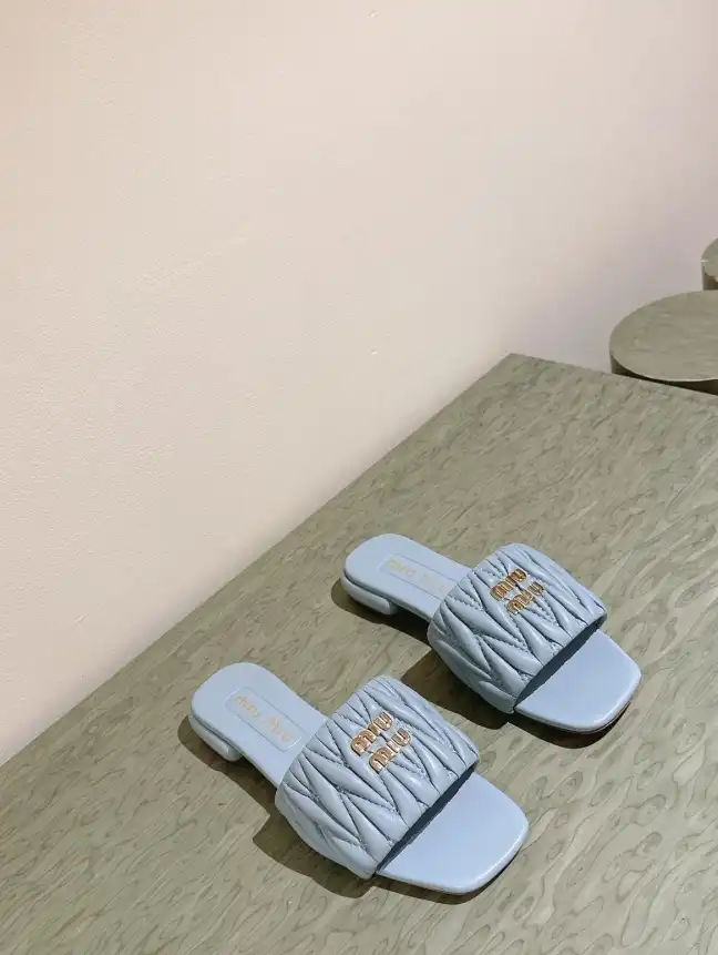 hype Miu Miu Slippers