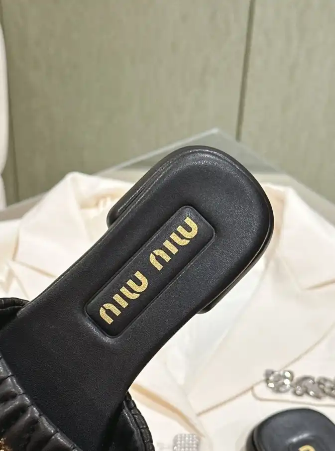 hype Miu Miu Slippers