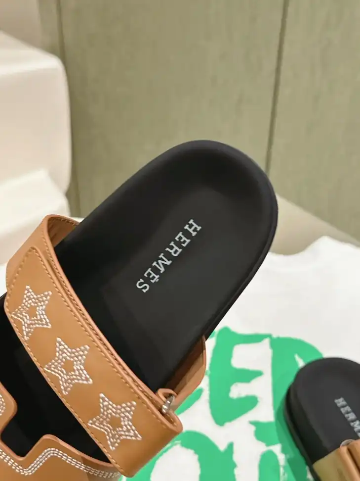 hype Hermes Slippers