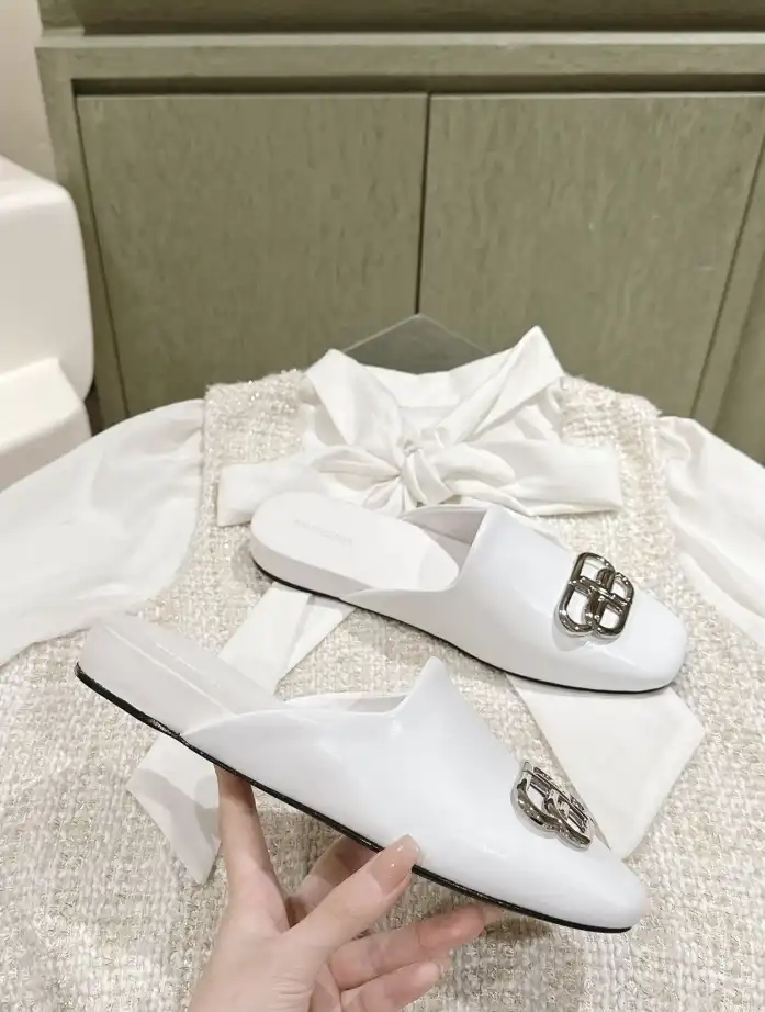 hype Balenciaga Slippers