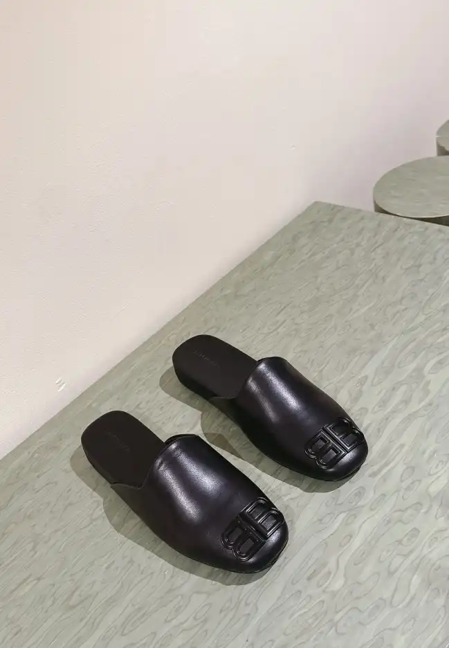 hype Balenciaga Slippers