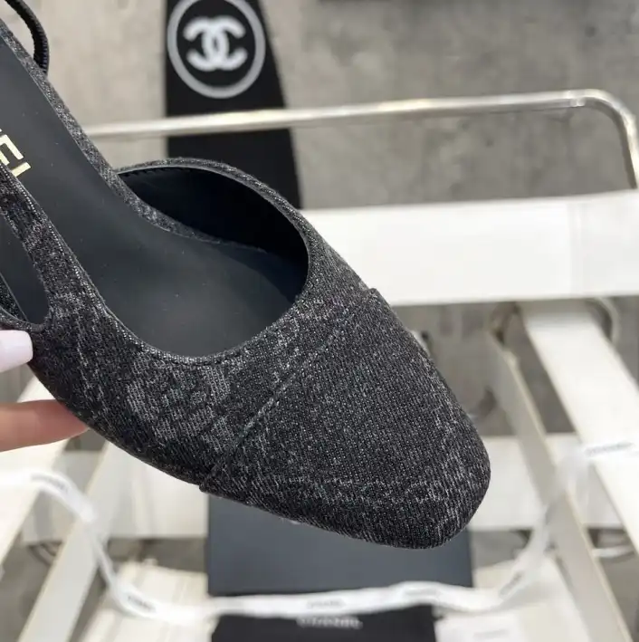 hype Chanel High Heels