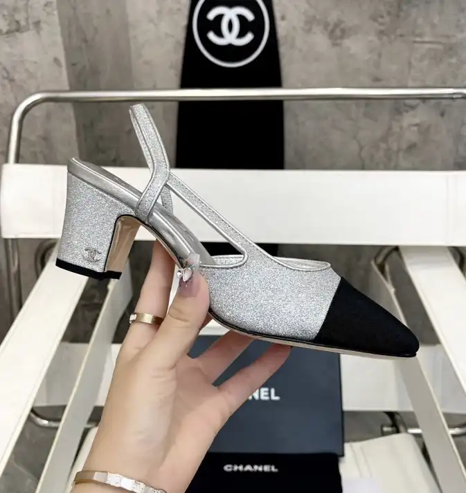 hype Chanel High Heels