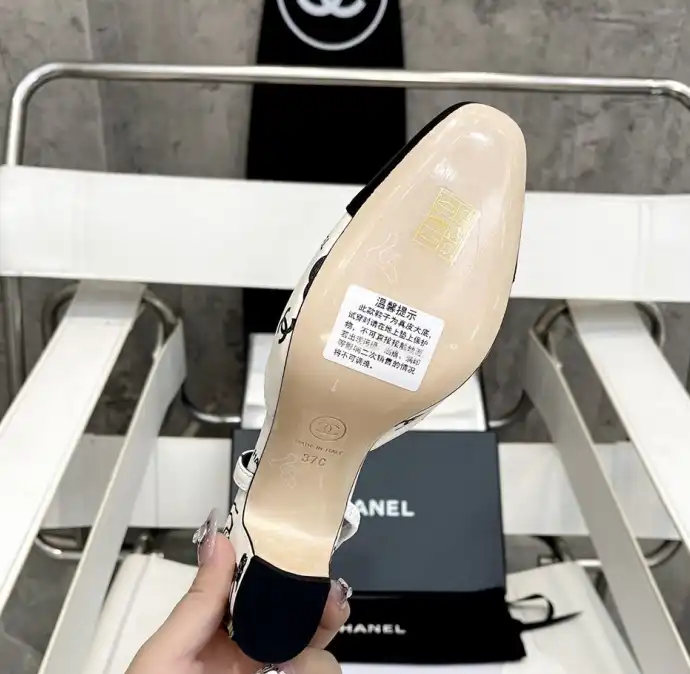 hype Chanel High Heels