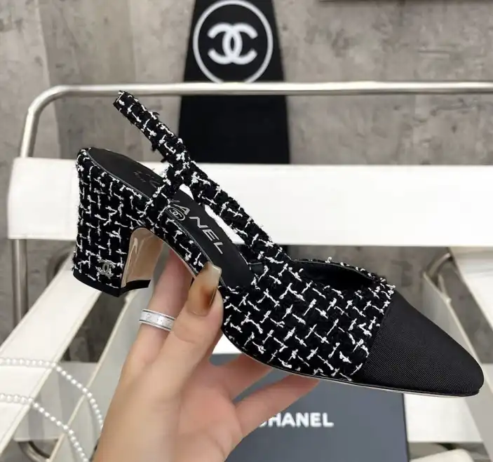 hype Chanel High Heels