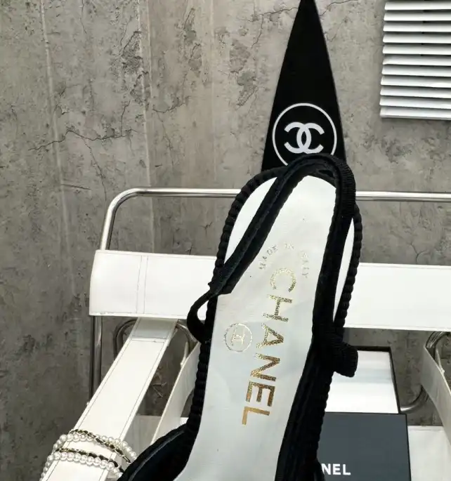 hype Chanel High Heels