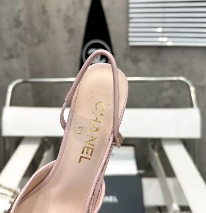 hype Chanel High Heels