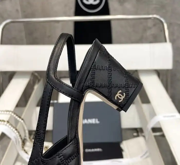 hype Chanel High Heels