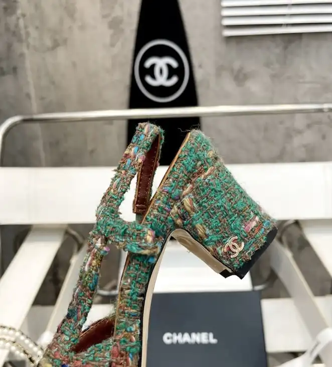 hype Chanel High Heels