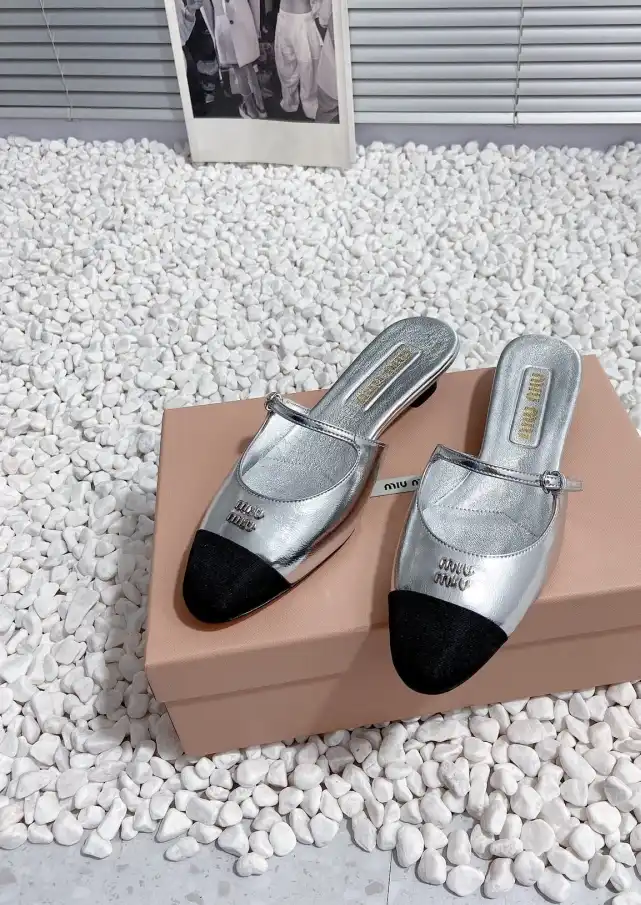 hype Miu Miu Slippers