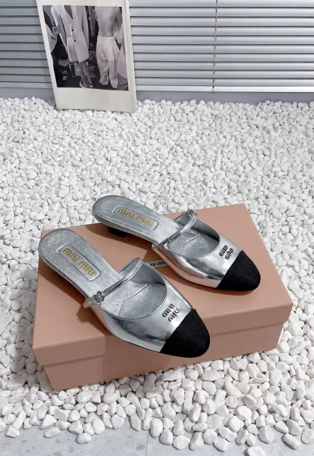 hype Miu Miu Slippers