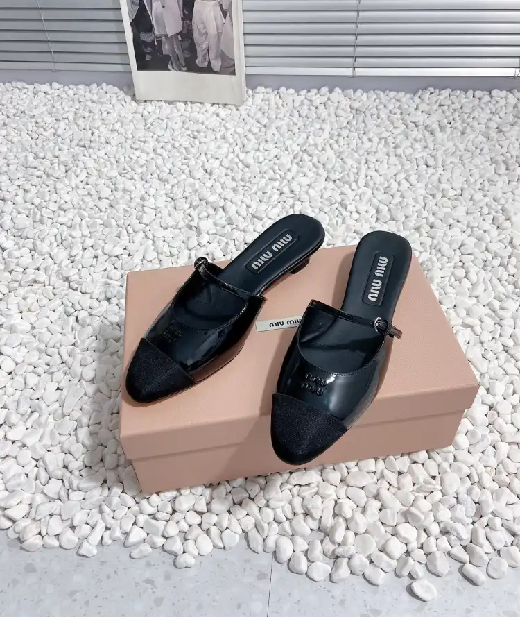 hype Miu Miu Slippers