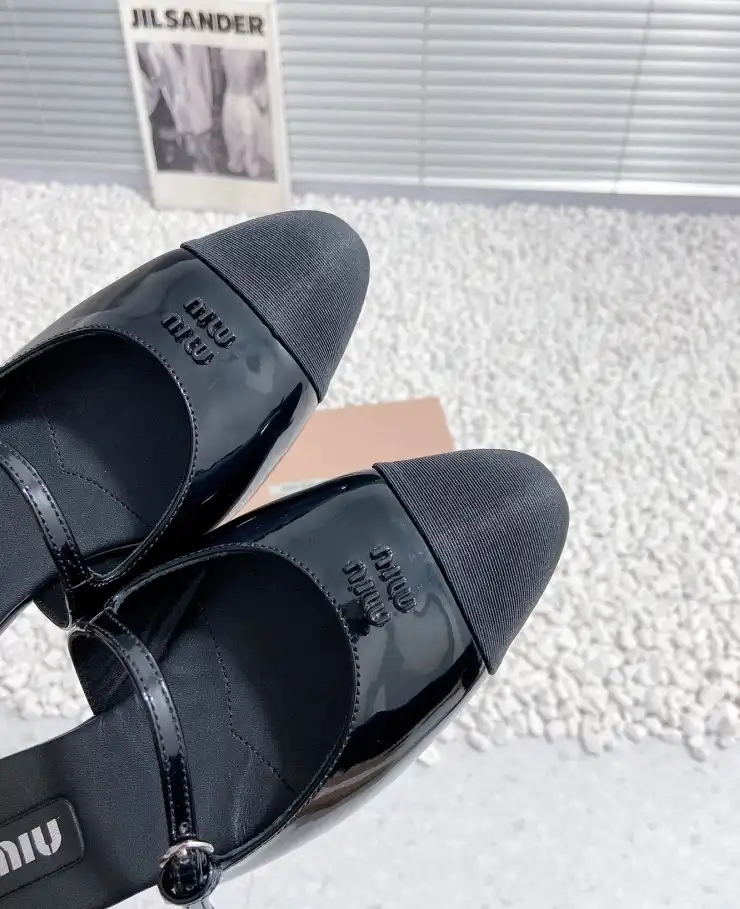 hype Miu Miu Slippers