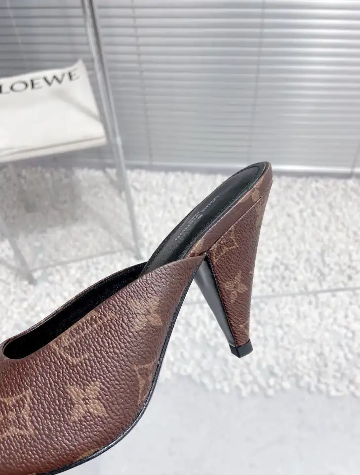 hype LV High Heels