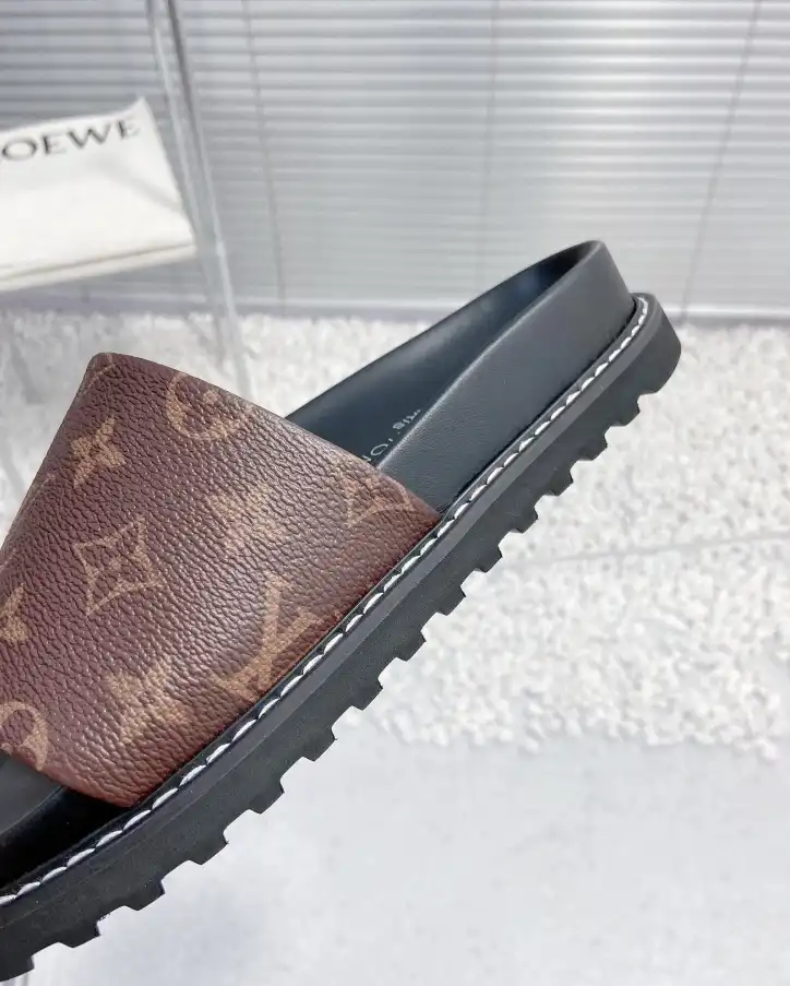 hype LV Slippers