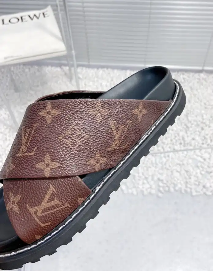 hype LV Slippers