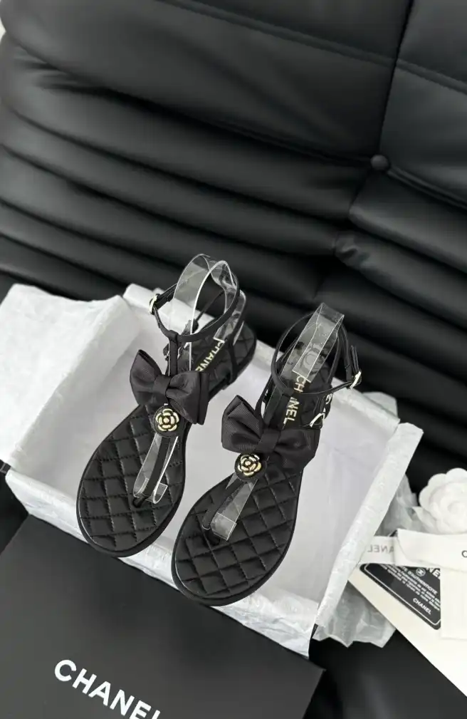 hype Chanel High Heels