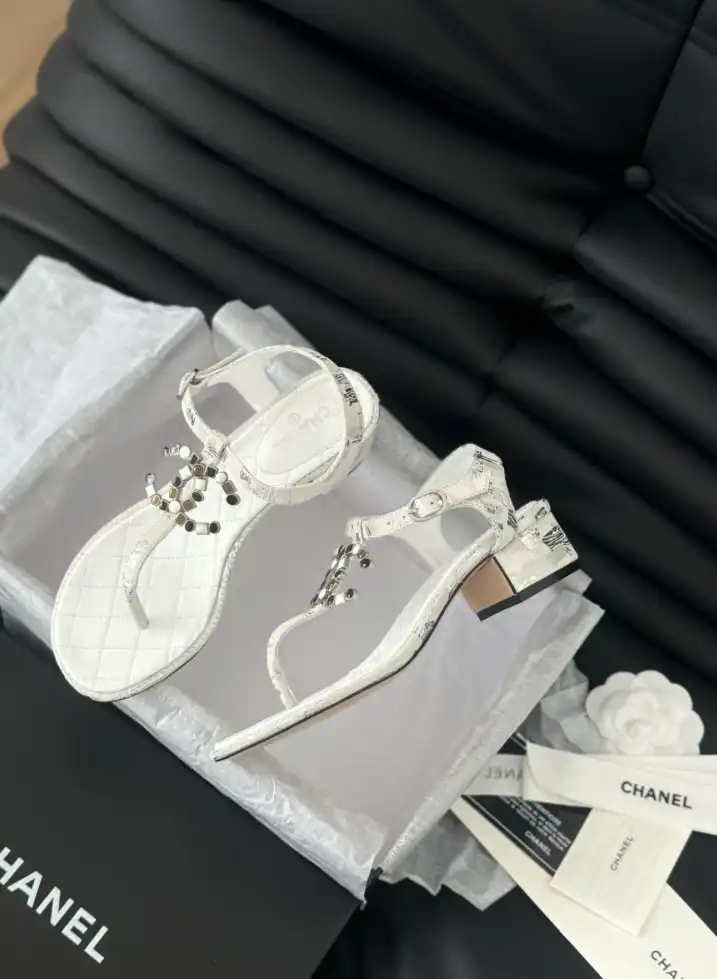 hype Chanel High Heels