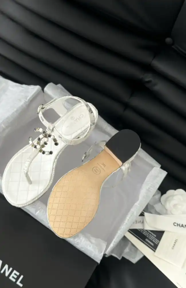 hype Chanel High Heels