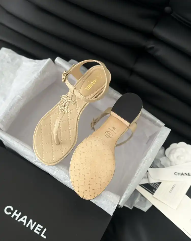 hype Chanel High Heels