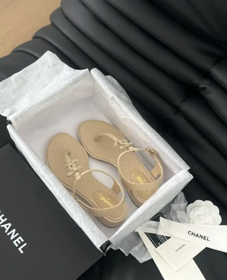 hype Chanel High Heels