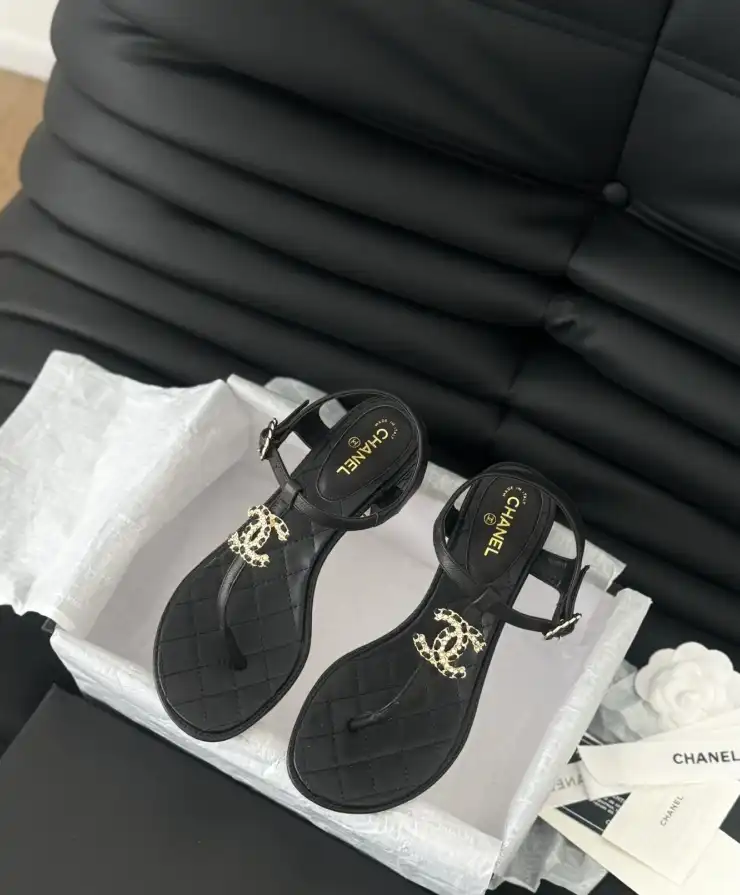 hype Chanel High Heels