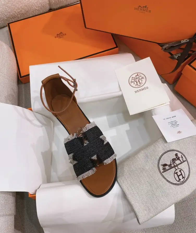 hype Hermes Slippers