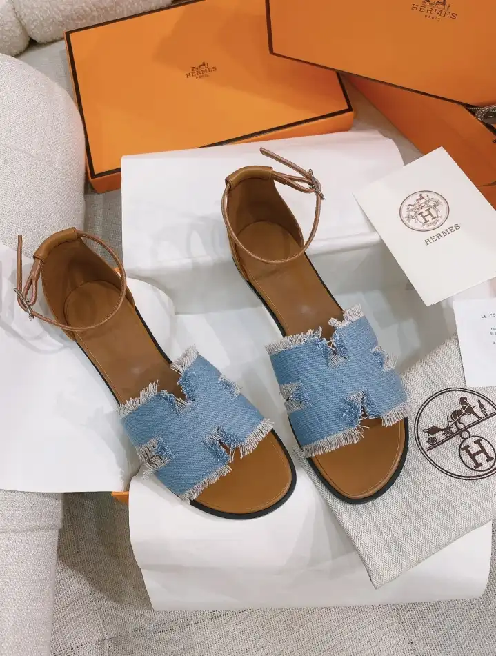 hype Hermes Slippers