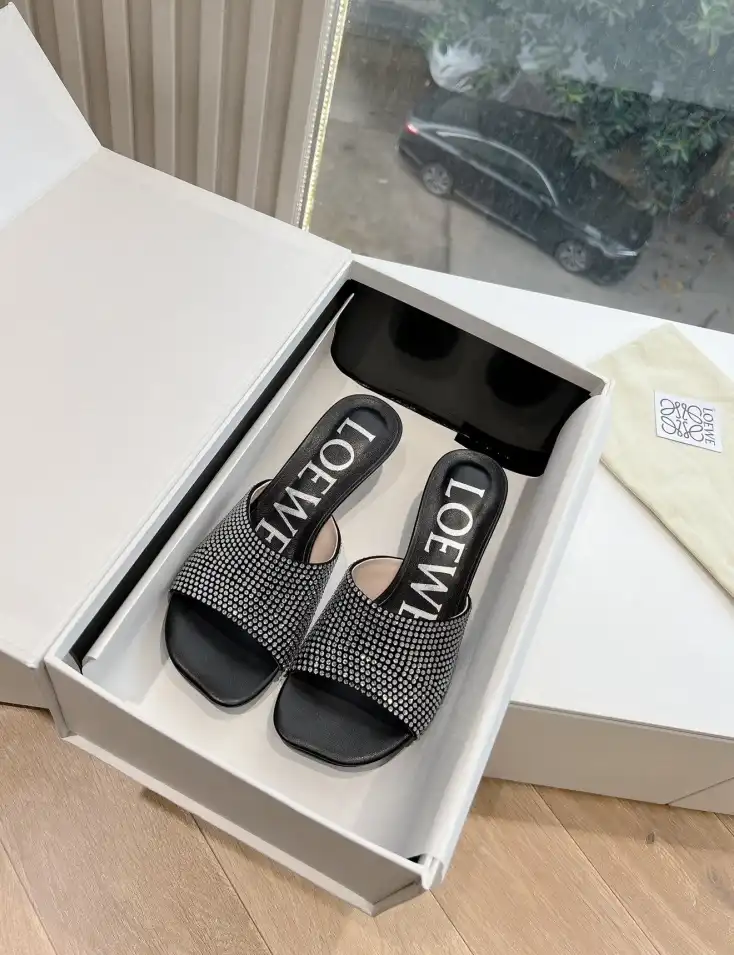 hype Loewe Slippers