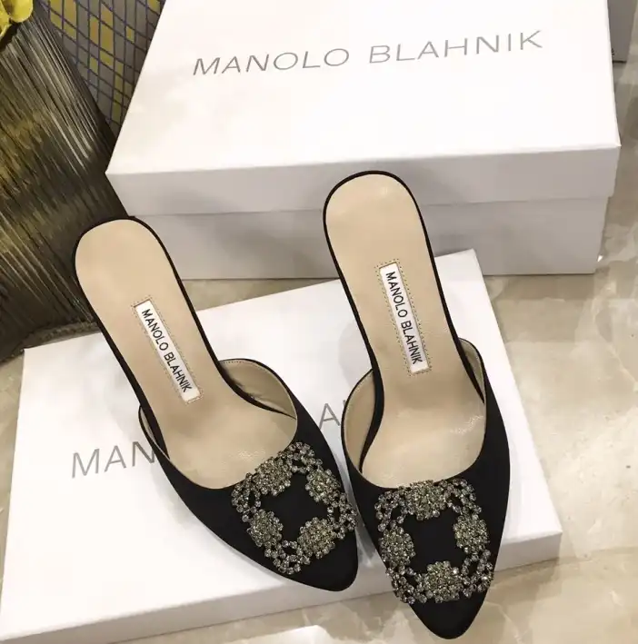 hype Manolo Blahnik High Heels