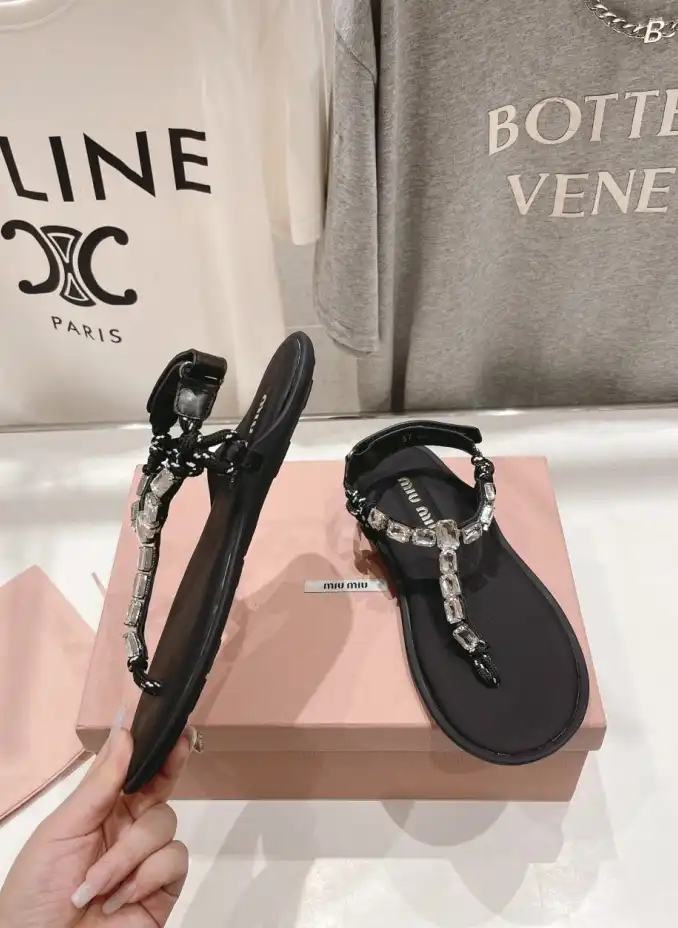 hype Miu Miu Sandals