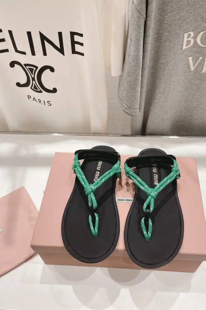 hype Miu Miu Sandals