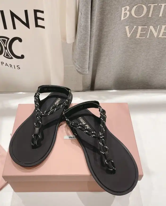 hype Miu Miu Sandals