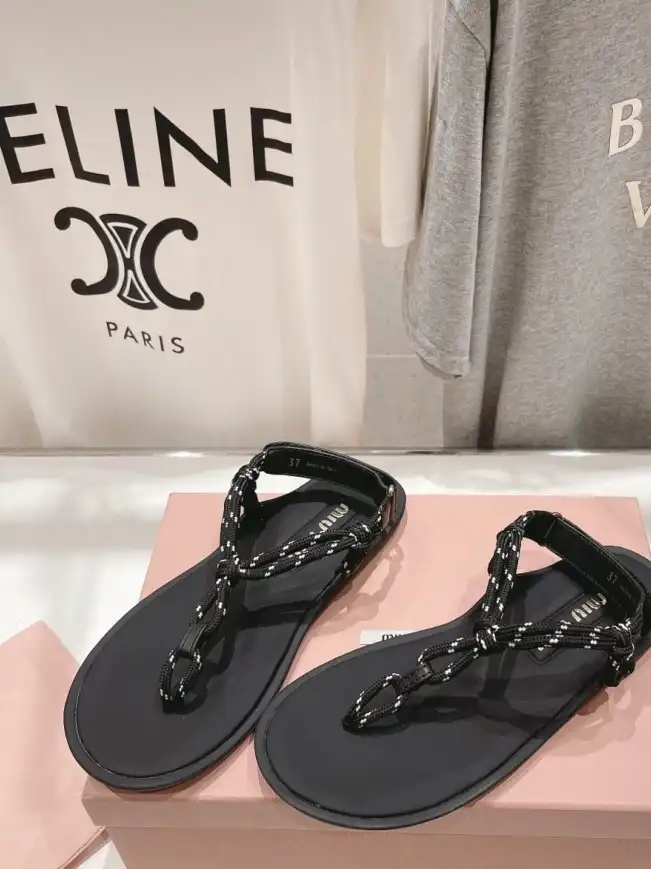 hype Miu Miu Sandals