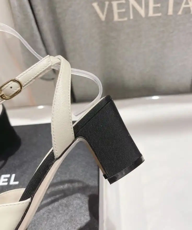 hype Chanel High Heels