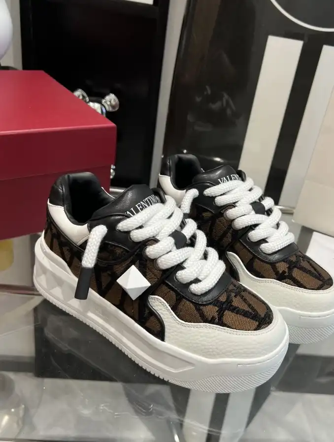 hype Valentino Casual Shoes