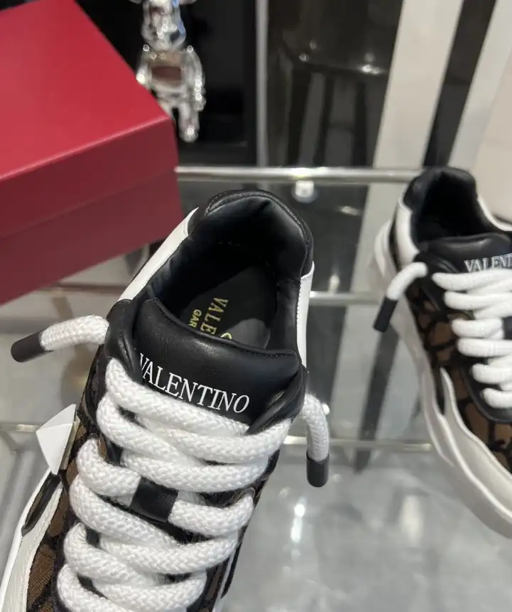 hype Valentino Casual Shoes